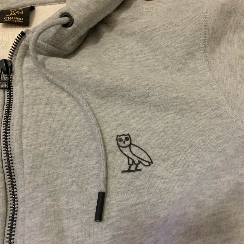 OVO ESSENTIALS ZIP HOODIE - Picture 2 of 4